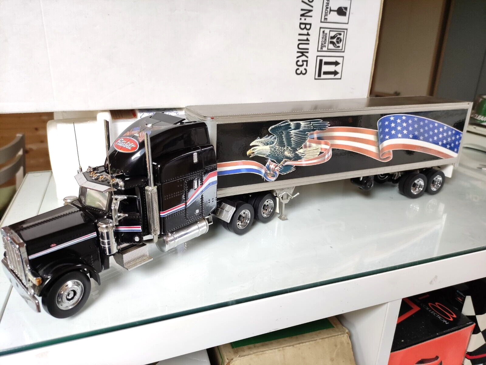 T04-s017 Franklin Mint 1/32 PETERBILT MODEL 379 Trailer Head