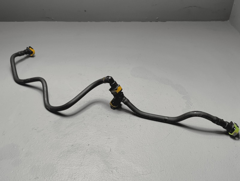 Used 2019-2024 Toyota RAV4 2.5L Fuel High Pressure Line Pipe OEM