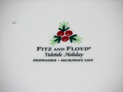 Fitz and Floyd China YULETIDE HOLIDAY Christmas Red and Green Dinner Plate(s)