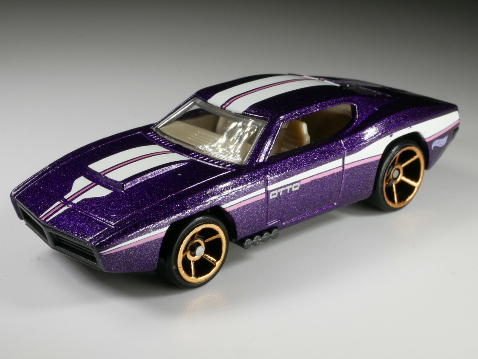 Custom Otto 1/64 Scale DIECAST COLLECTOR    Car
