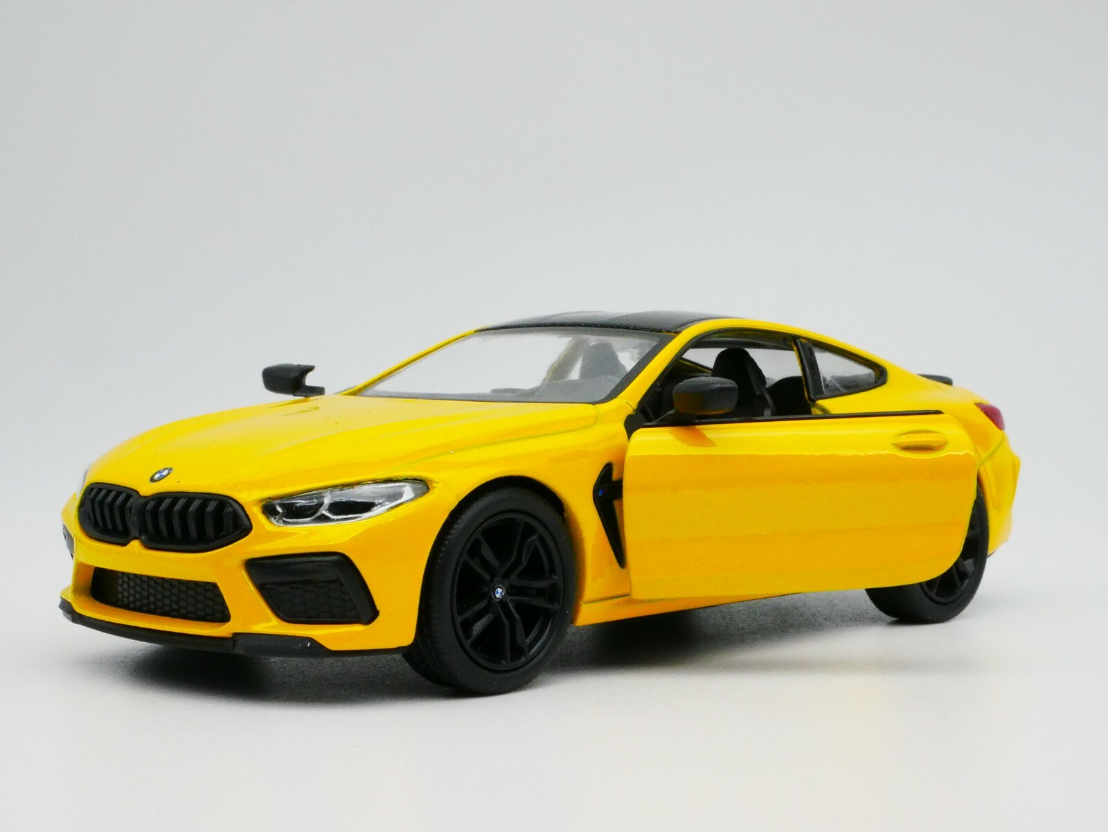 BMW M8 1/38 CEYLON METALLIC DIECAST COLLECTOR  MODEL CAR