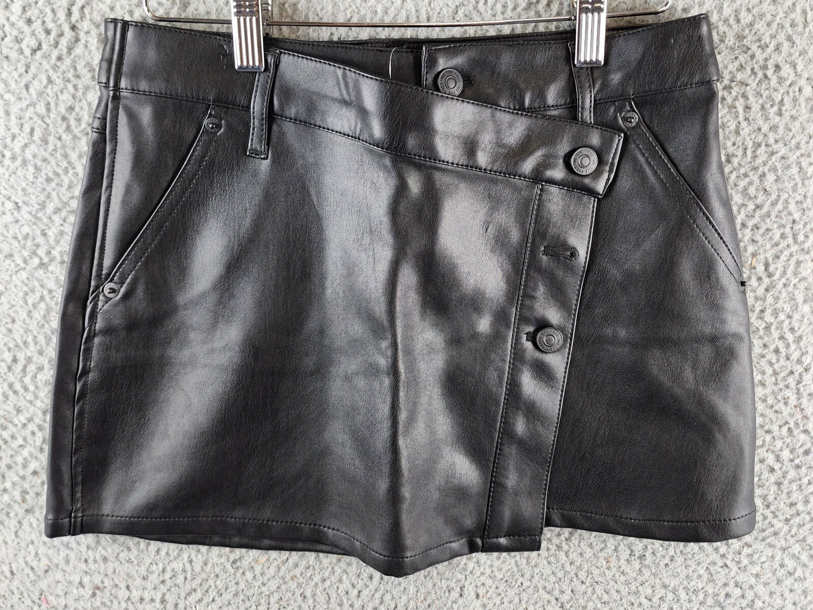 Free People Wynne Vegan Skirt Women's 25 Black Asymmetric Zip/Button Closure - Picture 2 of 13