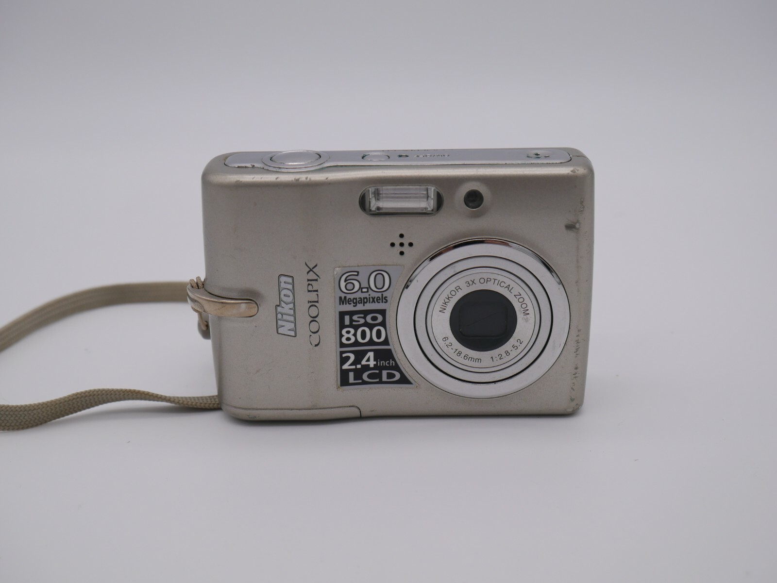 Nikon COOLPIX L11 2台セット Nikon COOLPIX L11 6.0MP Digital Camera - Matte silver for