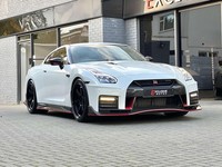 2017 Nissan GT-R 3.8 V6 Nismo R35 GTR NISMO Auto 4WD Euro 6 2dr + FACTORY CARBON