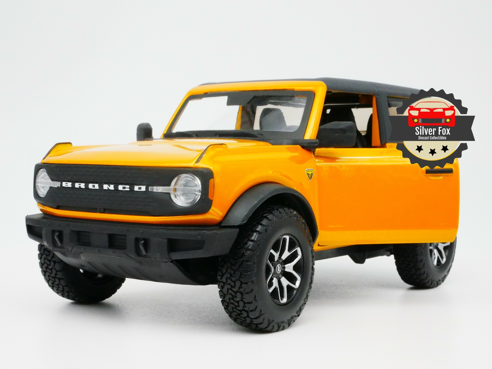 2021 FORD BRONCO BADLANDS ORANGE 1:24 SCALE DIECAST DIORAMA COLLECTOR MODEL CAR