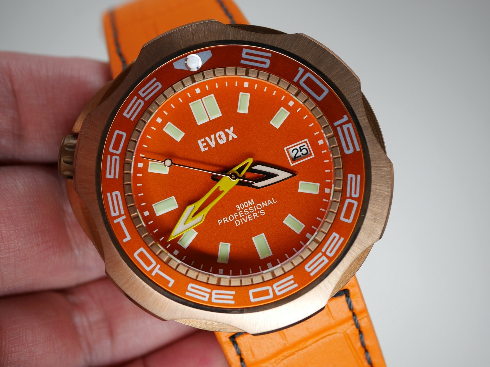 Pre-owned ✅ Evox Dv2 Orange Bronze 300 Limited 20 Diver International Shipping ?? Dealer