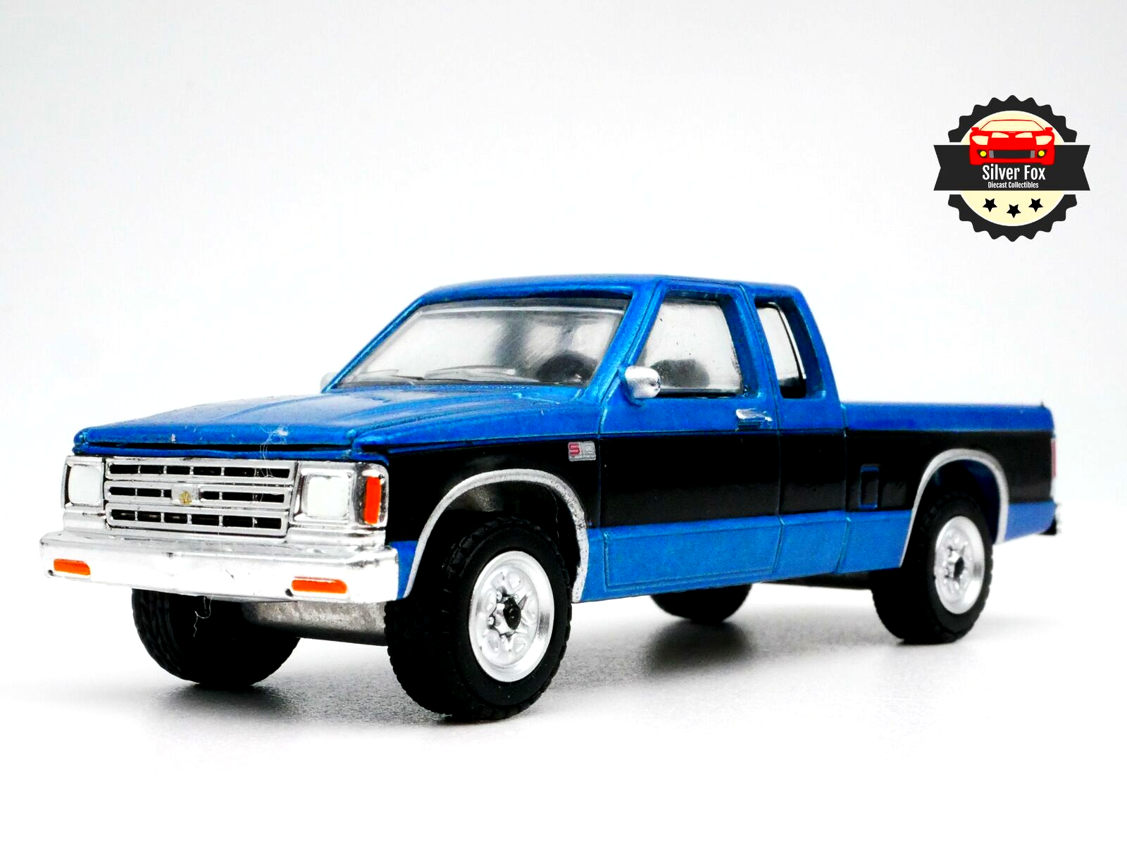 1988 CHEVROLET S-10 BLUE 1:64 SCALE DIECAST COLLECTOR COLLECTOR MODEL CAR 