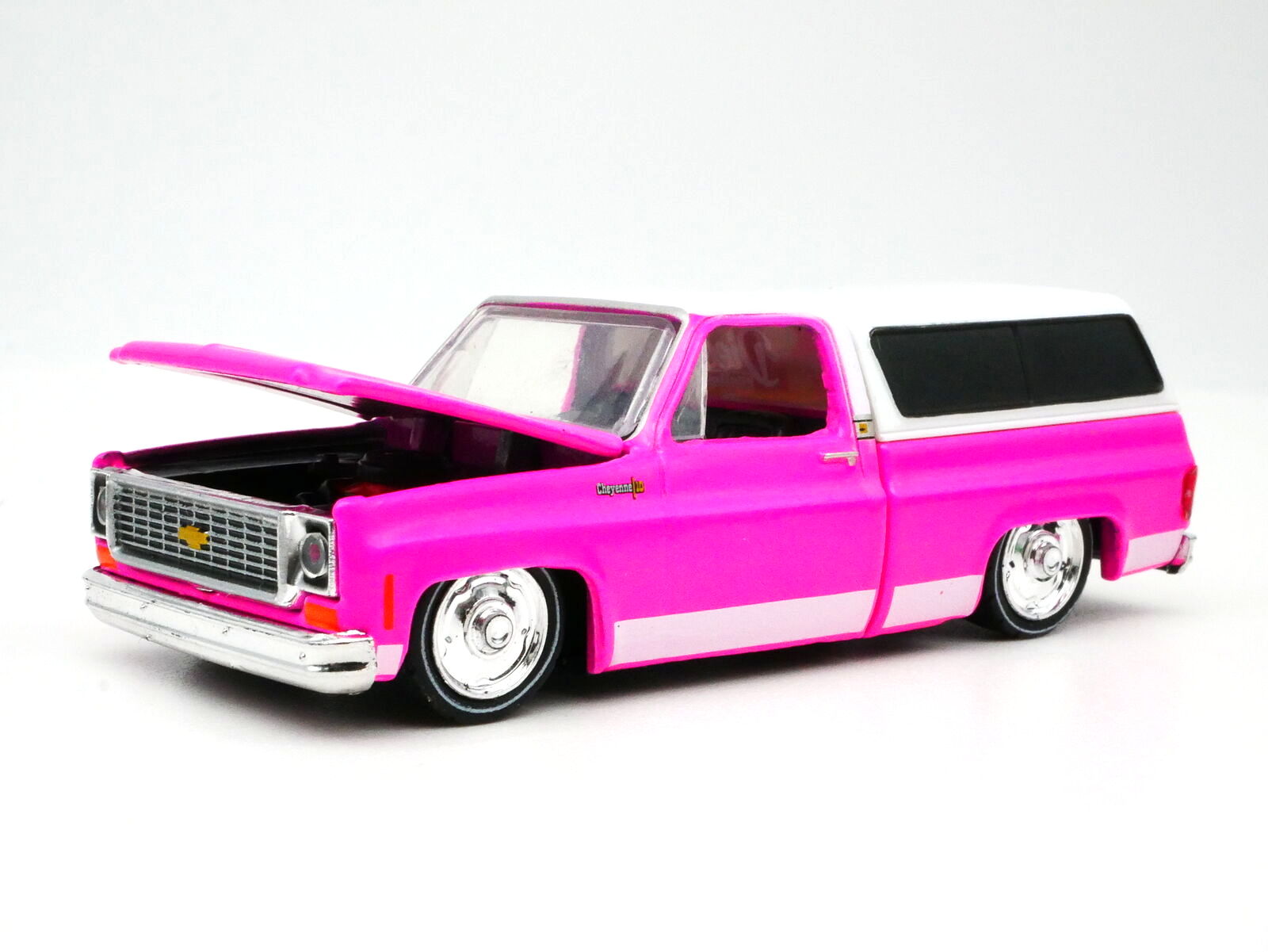 1973 CHEVROLET CHEYENNE 10 BRIGHT PINK 1:64 SCALE DIECAST COLLECTOR MODEL  CAR