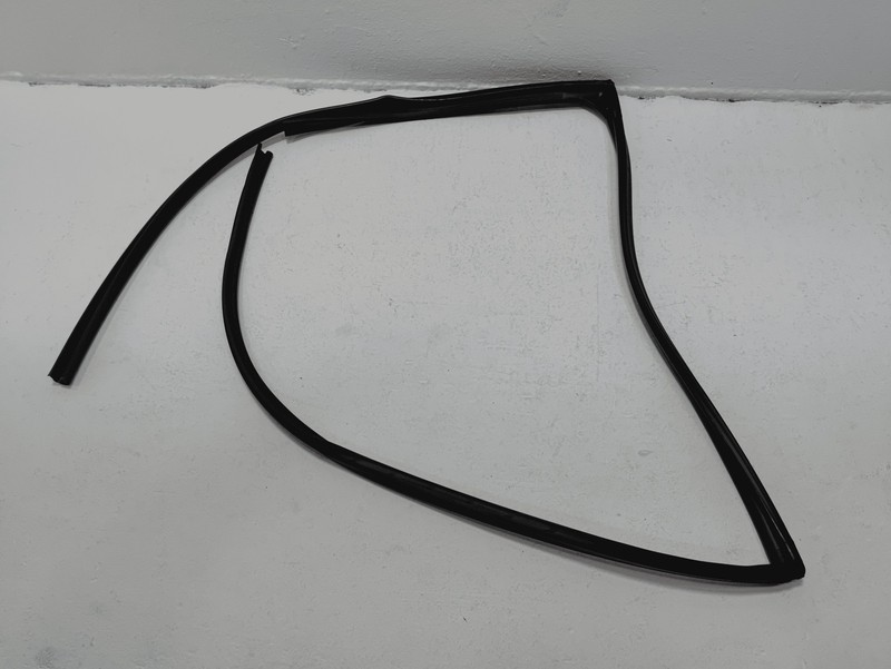 Used Honda Pilot Rear Left Driver Door Window Glass Run Channel Seal 2016 - 2021 OEM