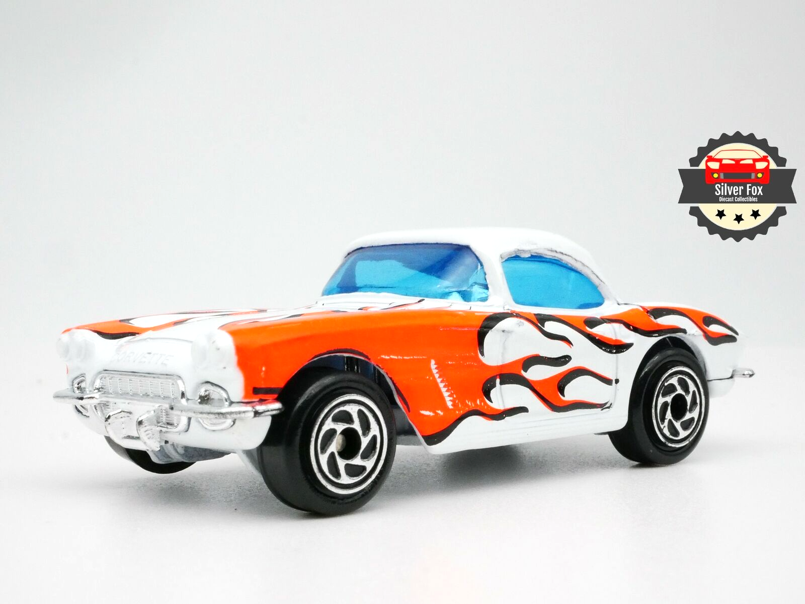 1962 CHEVY CORVETTE WHITE 1:64 SCALE DIECAST NOT MINT COLLECTOR MODEL CAR