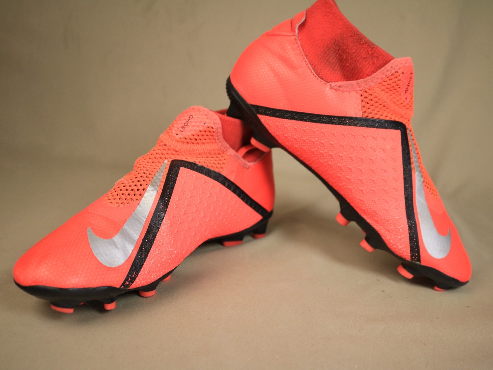 Nike Phantom Vision Academy DF FG/MG Soccer Cleat AO3258 600