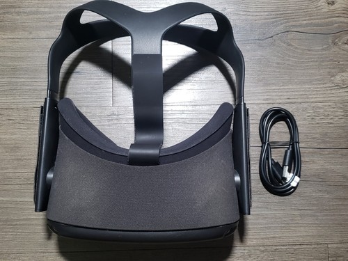 OCULUS QUEST 1 64GB Headset Only - READ DESCRIPTION