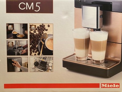 Miele Stand-Kaffeevollautomat CM 5400