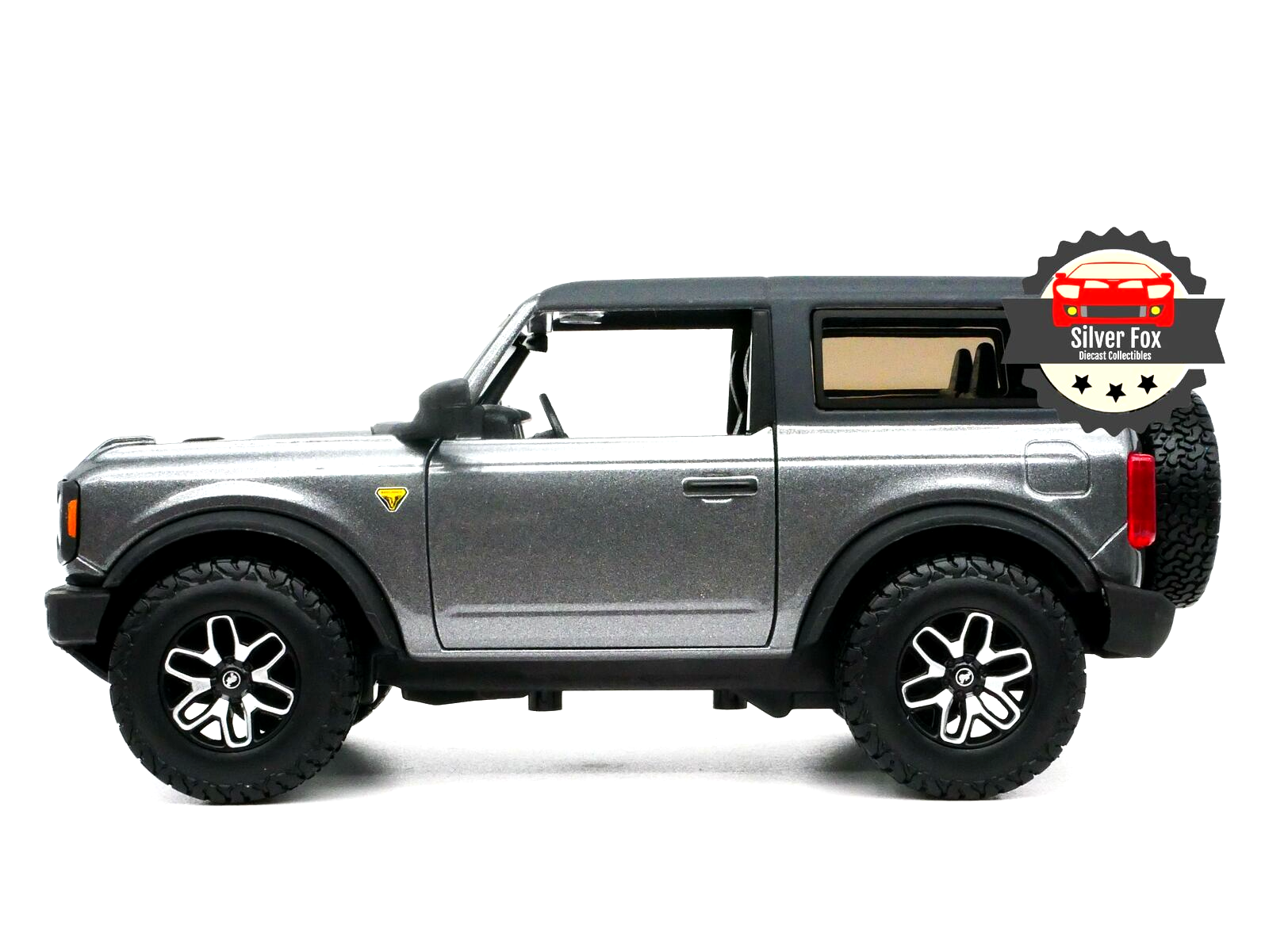 2021 FORD BRONCO BADLANDS  GRAY 1:24 SCALE DIECAST COLLECTOR COLLECTOR MODEL CAR