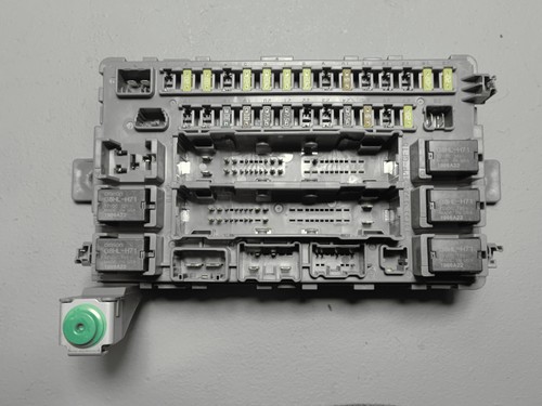 2017-2020 Acura MDX Relay & Fuses Rear Junction Block OEM