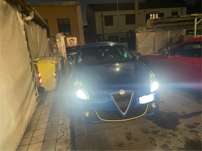 Foto dell'oggetto di un acquirente verificato