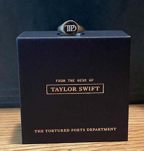 限定版Taylor Swift TTPDコレクターズエディションデラックスと指輪 限定版Taylor Swift TTPDコレクターズエディションデラックスと指輪