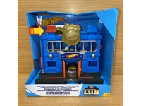 hot wheels downtown police station