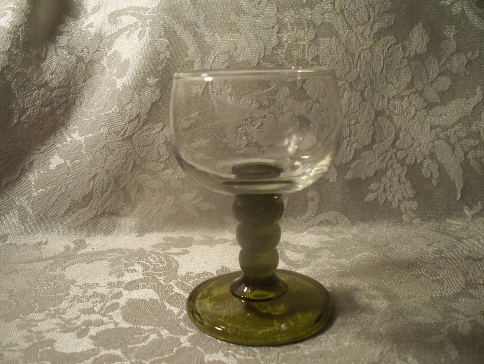 Set of 4 Vintage Olive Green Stem Cut Glass Grape Design Wine Glasses Roemer