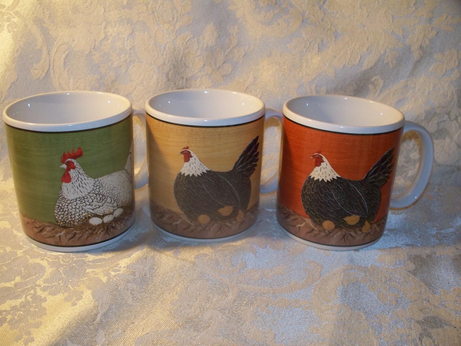 Vintage Set of 3 Sakura Henny Penny Warren Kimble Mugs 2000 Stoneware