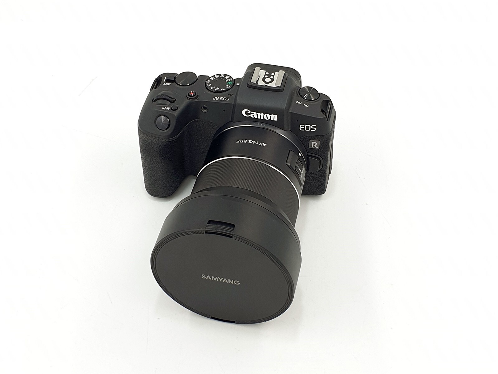 Canon EOS RP DS126751 26.2MP Digital SLR Camera + SAMYANG AF Canon EOS RP DS126751 26.2MP Digital SLR Camera + SAMYANG AF