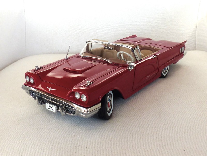 Ford Thunderbird Open Convertible 1960  -  Sun Star 1/18