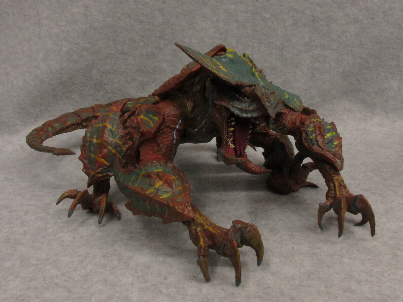 Pacific Rim Uprising Kaiju Hakuja Loose Figure Daimond Pacific Rim Uprising Kaiju Hakuja Loose Figure Daimond