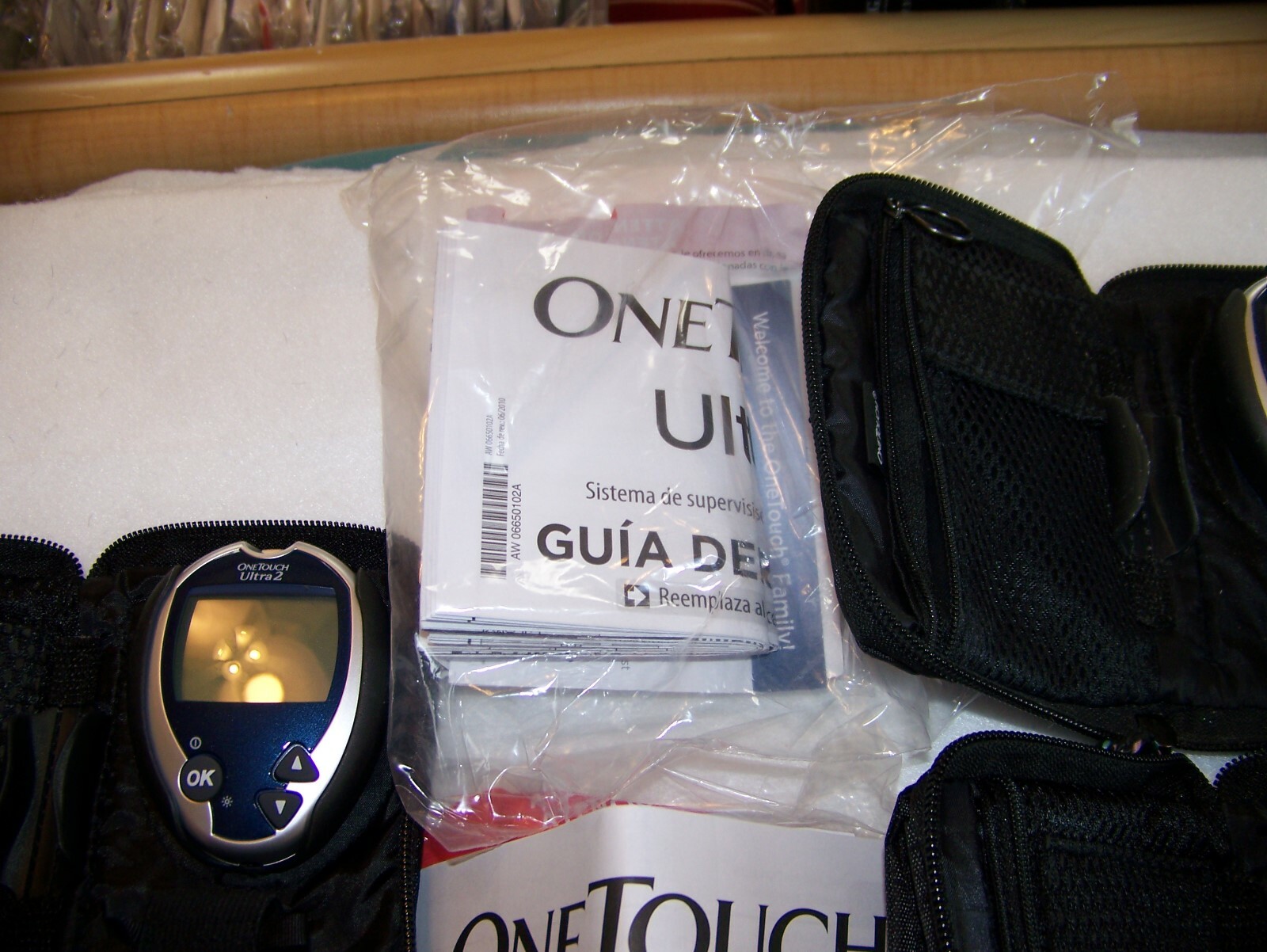 ONE TOUCH ULTRA2 BLOOD GLUCOSE DIABETES MONITOR, METER & CASE ONLY (NO LANCET)