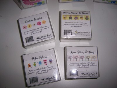 Littleput Land 15 Mini Notes & Envelopes 5 designs/box Owl Robot Daisy Lovebirds