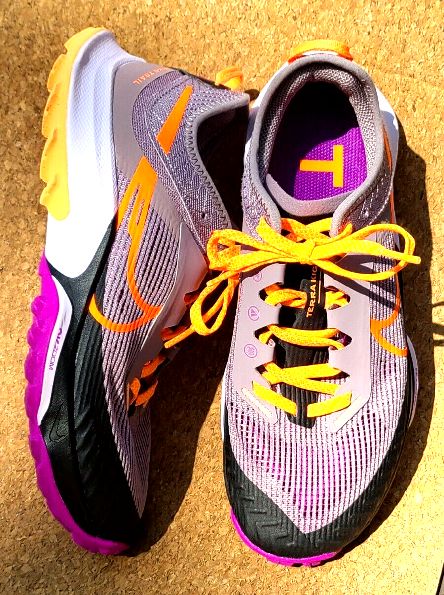 New Women's Size 7 Nike Zoom Terra Kiger 8 Trail DH0654 501 Purple