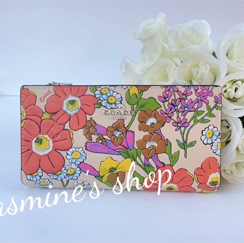 NWT Coach Ivory Multi Large Accordion Zip Wallet with Floral Print