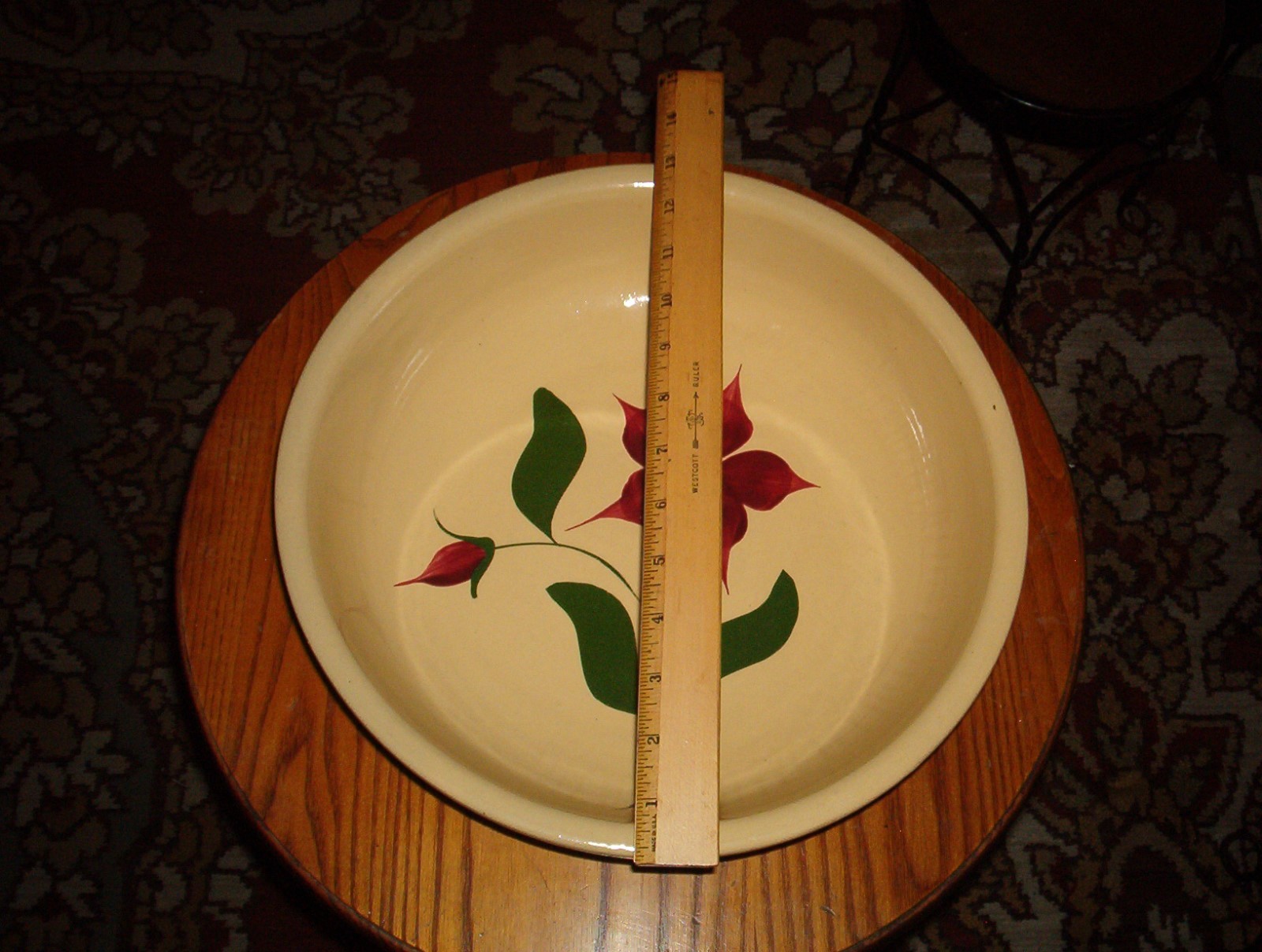 VINTAGE** WATT STARFLOWER OVEN WARE** LARGE   BOWL** 12 3/4 INCHES*