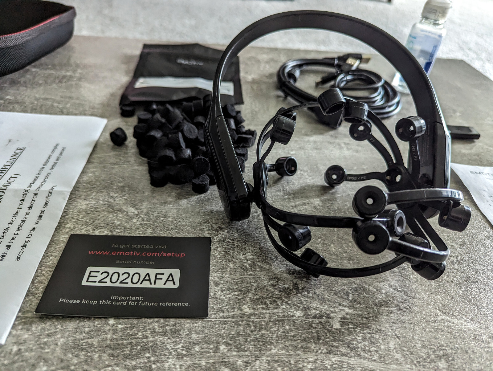 Emotiv EPOC X EEG Model 3.0 - 14 Channel Mobile Brainwear | eBay Emotiv EPOC X EEG Model 3.0 - 14 Channel Mobile Brainwear | eBay