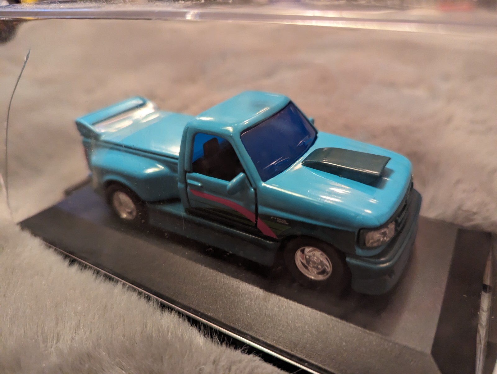 ミニカー FORD F150 Flareside 1997 ford F-150 Flareside - 1/26 Maisto Special Edition
