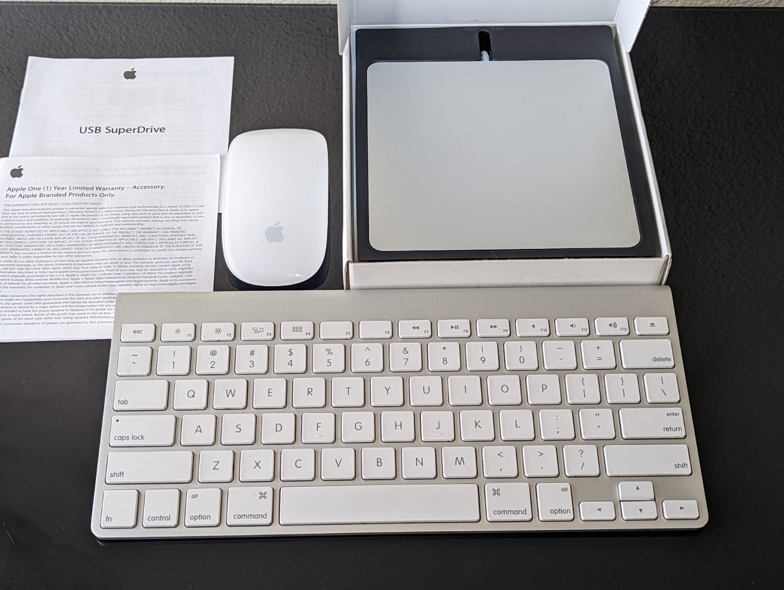 Combo Apple A1296 Magic Mouse + A1314 Wireless Keyboard +