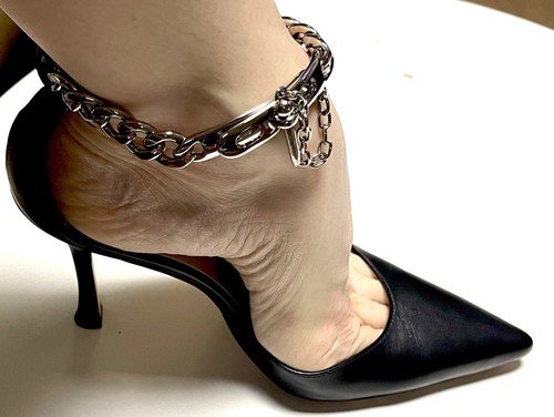 Manolo Blahnik ブラック ハイヒール MANOLO BLAHNIK 黒サテン ハイヒール36