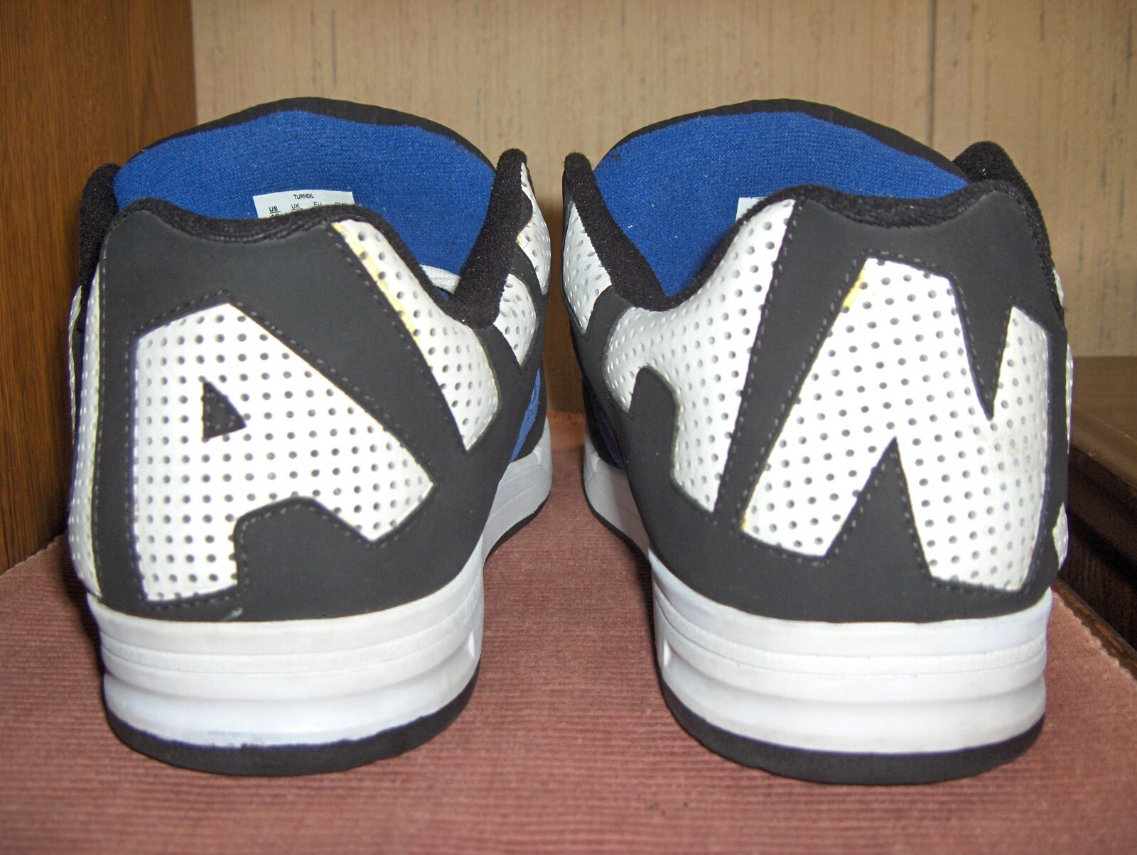 $_32.JPG?set_id=880000500F