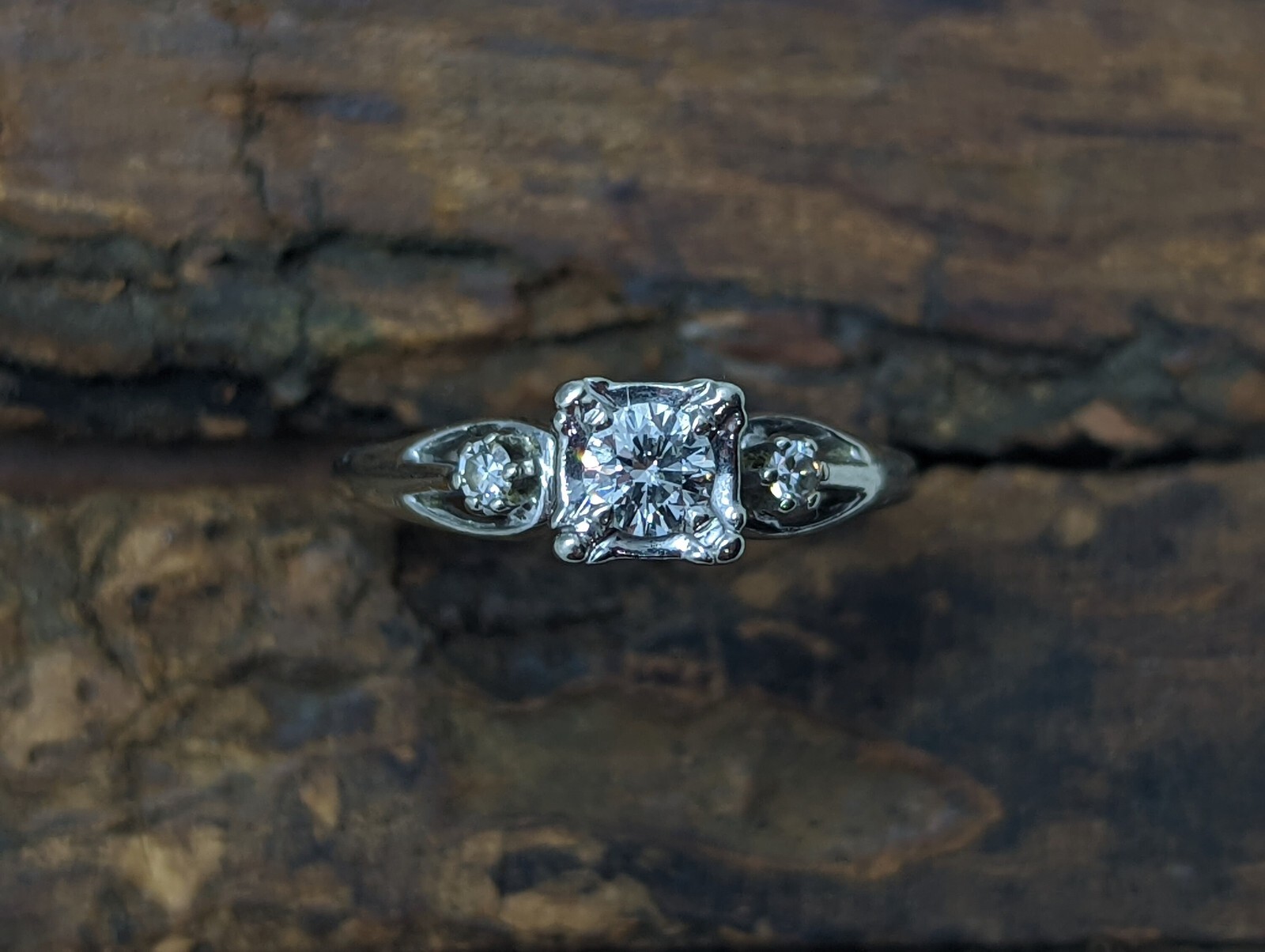 ARTCARVED 14k Gold Diamond Ring. Art carved square cathedral