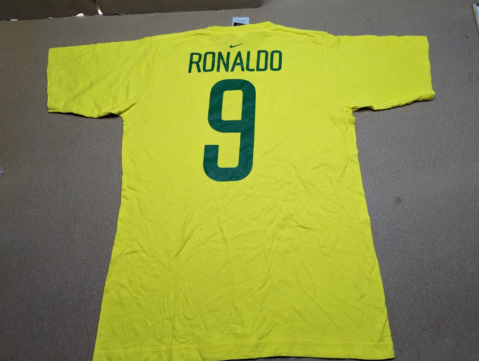 Vintage #9 Ronaldo T-Shirt Nike Team Yellow Size S Cotton