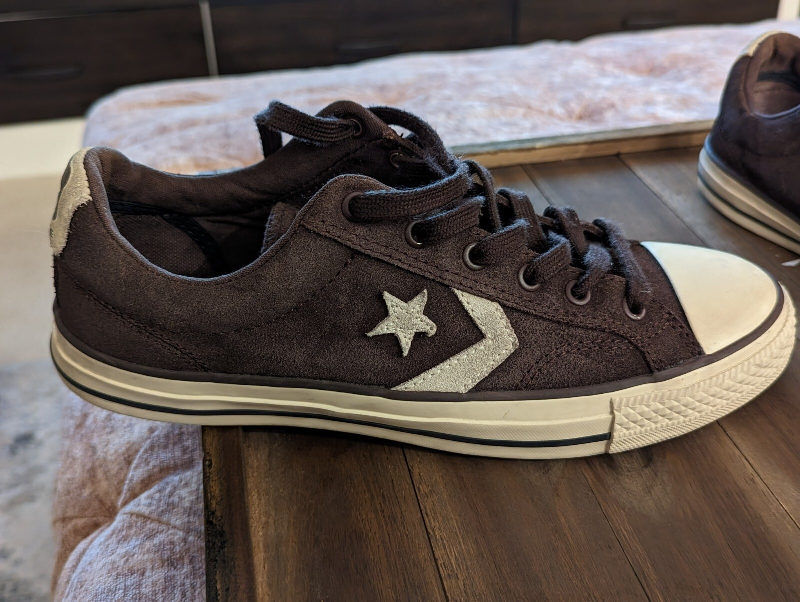 靴 CONVERSE JACK STAR GOLD SUEDE 28cm 楽天市場】【 CONVERSE / コンバース 】 STAR & BARS SUEDE