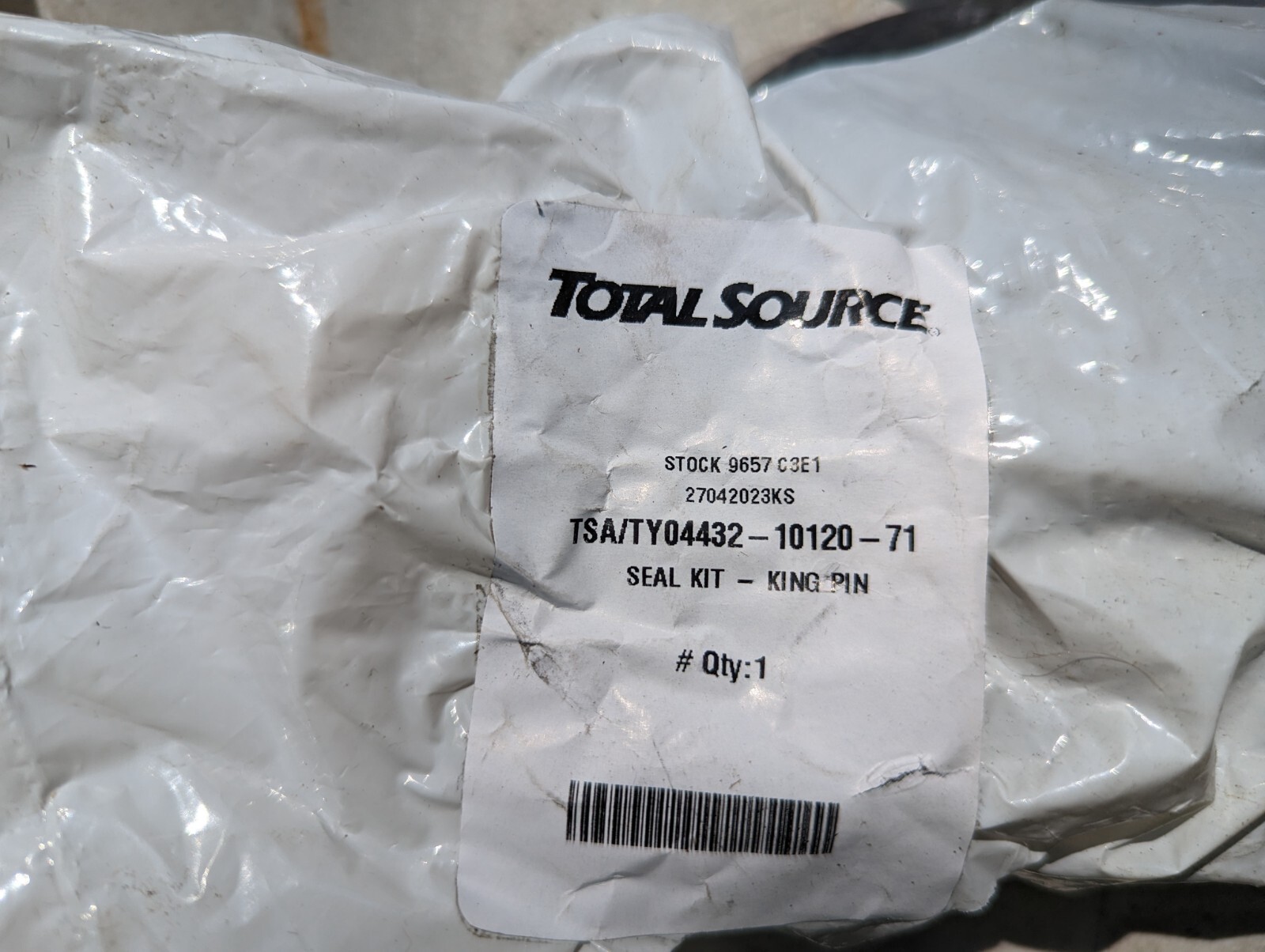 Total Source KING PIN KIT TOYOTA Forklift No. 04432-10120-71
