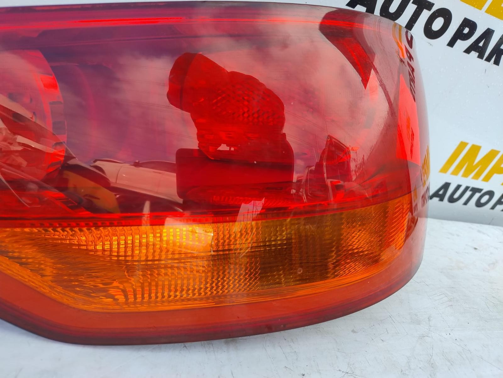 AUDI Q7 4L 09/2006-09/2009 RIGHT TAILLIGHT IN TAILGATE - thumbnail 2