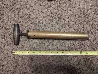 COLEMAN LEACOCK LANTERN HAND PUMP LARGE AMISH MADE WORKS PROPERLY 