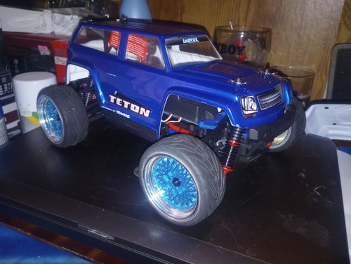 Traxxas LaTrax Teton オフロード RCカー 中古品 Traxxas LaTrax Teton 1/18 4WD RTR Monster Truck (Black