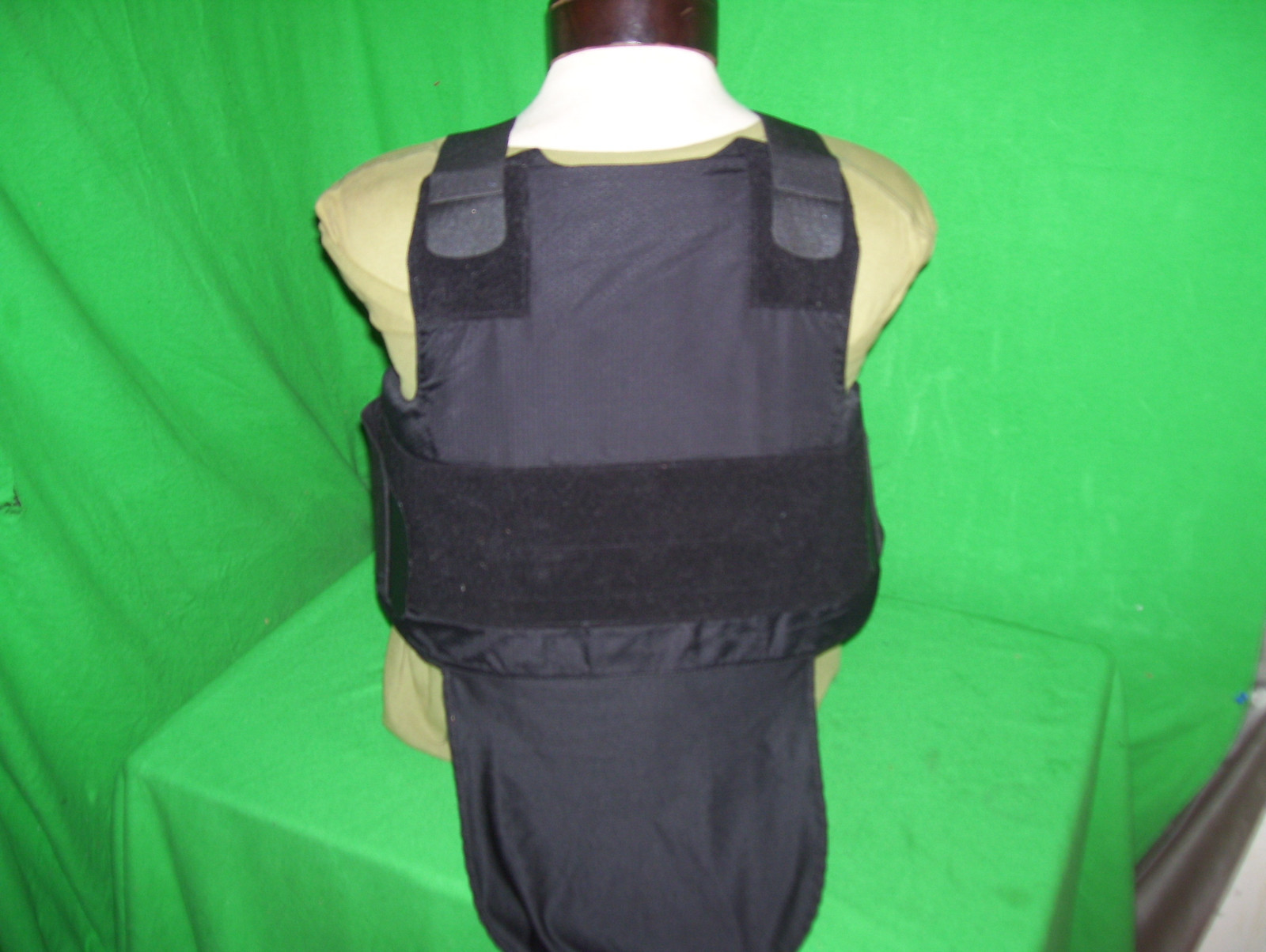 Safriland Body Armor Level II Bullet Proof Vest  Medium 2012 #G97 FREE 5X8 PLATE