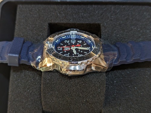Pre-owned Luminox Navy Seal 200m Dive Sapphire Blue Dial / Blue Band Watch Xs.3253