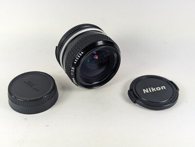 [Near Mint] Nikon Ai Nikkor 28mm F/2.8 Wide Angle MF lens