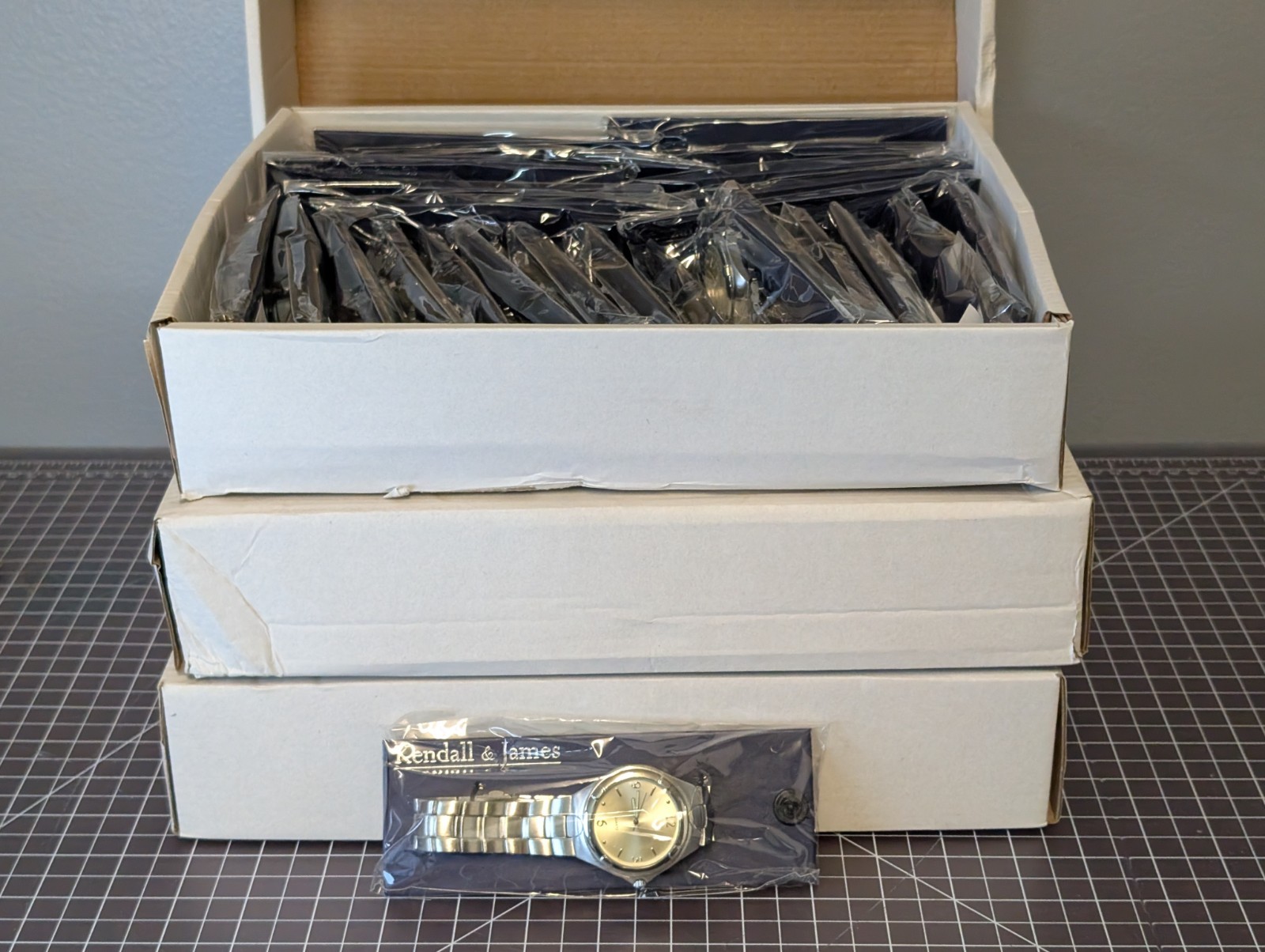 *Lot of 75* Kendall James TA31104 Men's Dress Watch Analog Silver Band