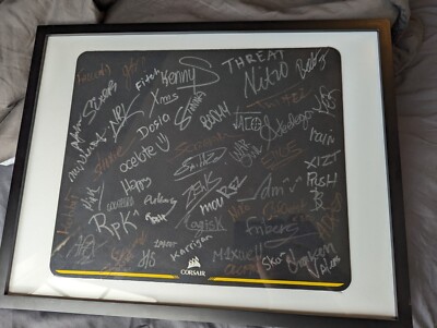 CS:GO Signed Mousepad IEM Oakland 2017 MINT CONDITION Over 60 Signatures!