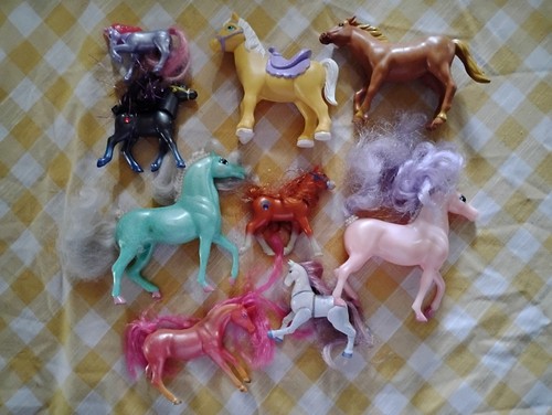 Lot of 9 Toy Horses Various Sizes | eBay Lot of 9 Toy Horses Various Sizes | eBay